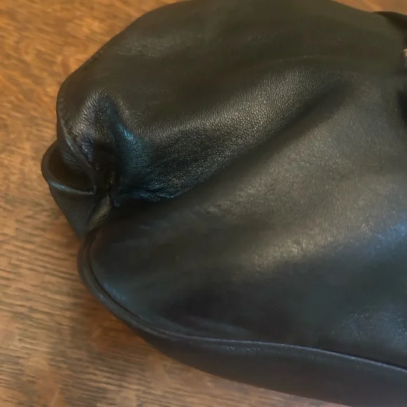 Salvatore Ferragamo Gancini Black Leather Shoulder Bag - Picture 12 of 17